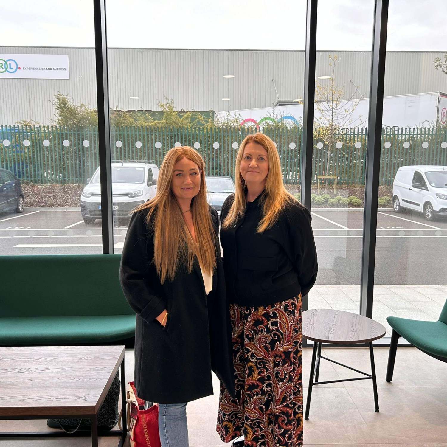 Kim Mills und Michelle Bruce im Dublin Warehouse