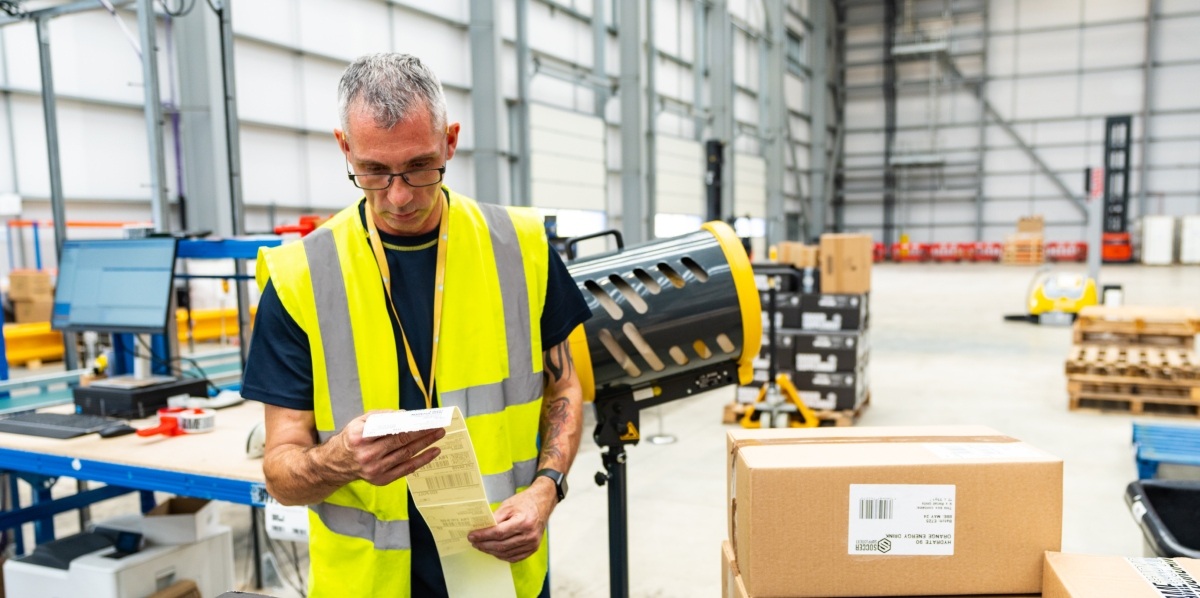 Bestellungen werden verpackt